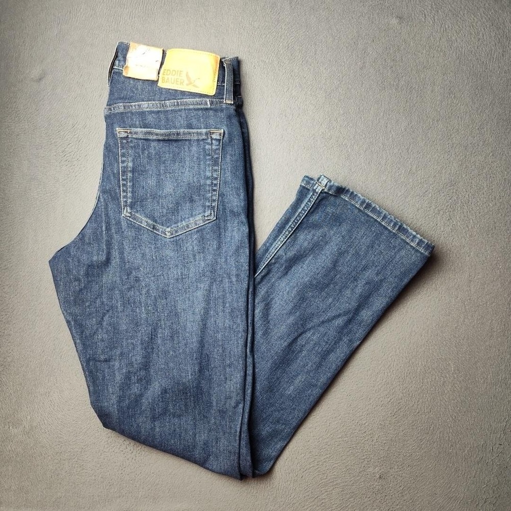 Eddie Bauer Jeans Mens 30x32 Blue Straight Fit Stretch Denim 5 Pocket Classic